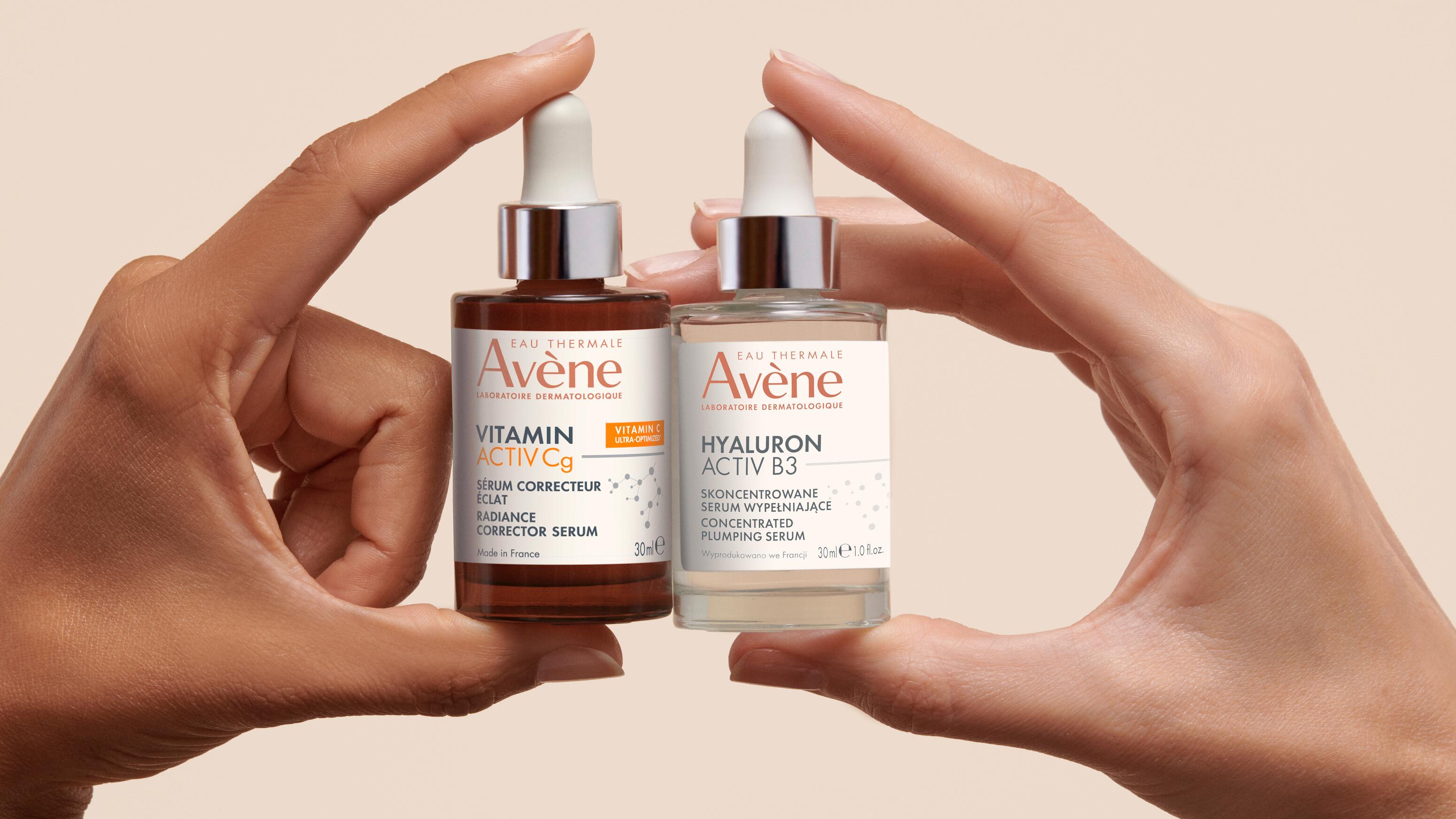 av_VITAMIN-Cg_HYALURON-ACTIV-B3_serum_products-in-hands_ 1_3282770393477_3282770153101_HD_16x9